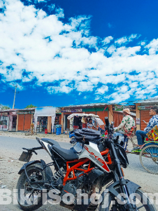 KTM DUKE 125
